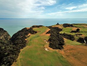 Cape Kidnappers 4th Aerial Approach